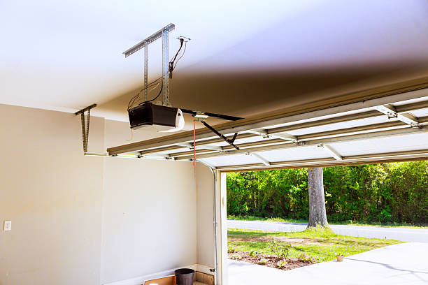 Top rated local Garage Door Panel Replacement specialists in Osseo, WI
